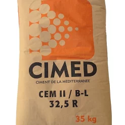 Castorama Ciment Gris Multi-usages Cimed CEMII/B-LL32.5R 35 Kg